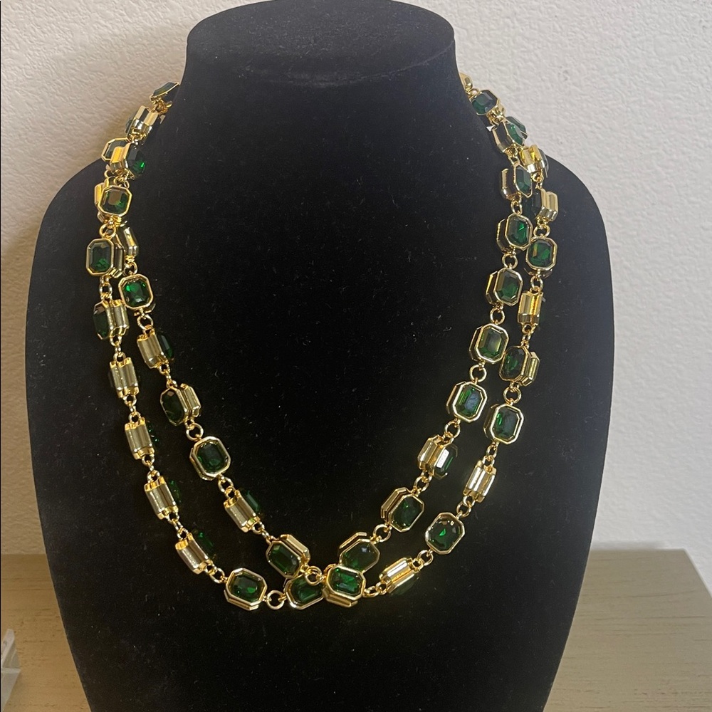 Catwalk Jon gold and green glass cabochon necklace